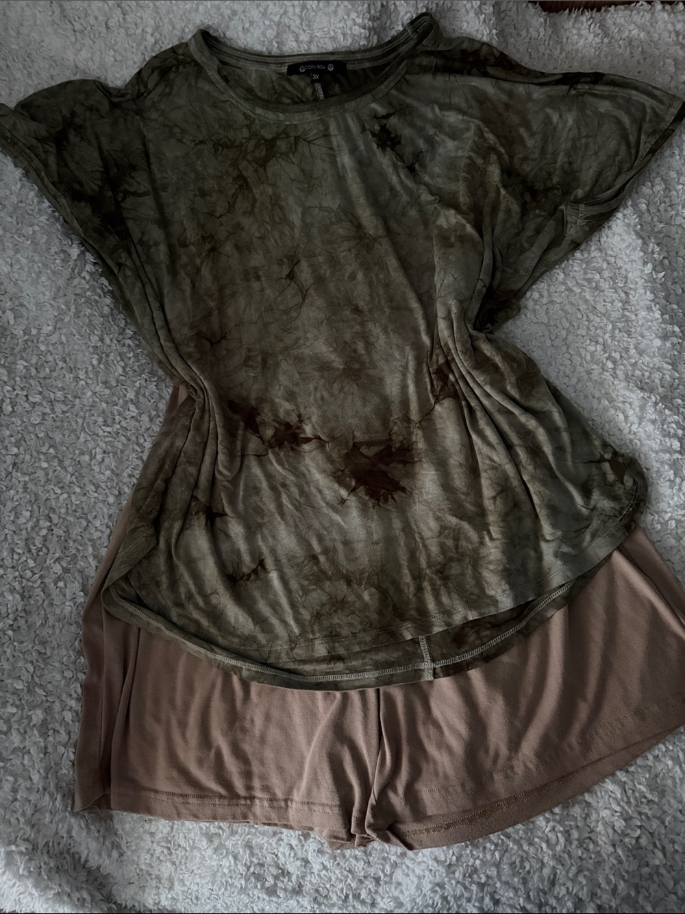3XL Olive Tie-Dye Short Sleeve Tee&Tan Shorts XL wide